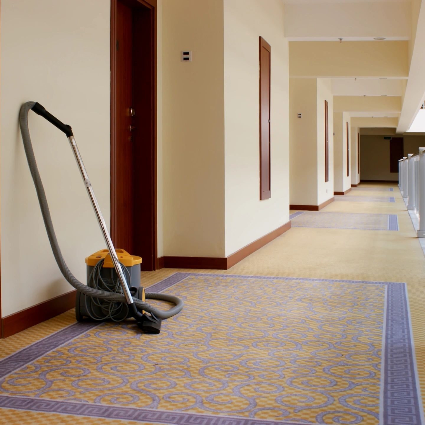 Commercial and Residential Cleaning Services, Cleaning Company - Loxahatchee, Royal Palm Beach, West Palm Beach - Handy Helpers